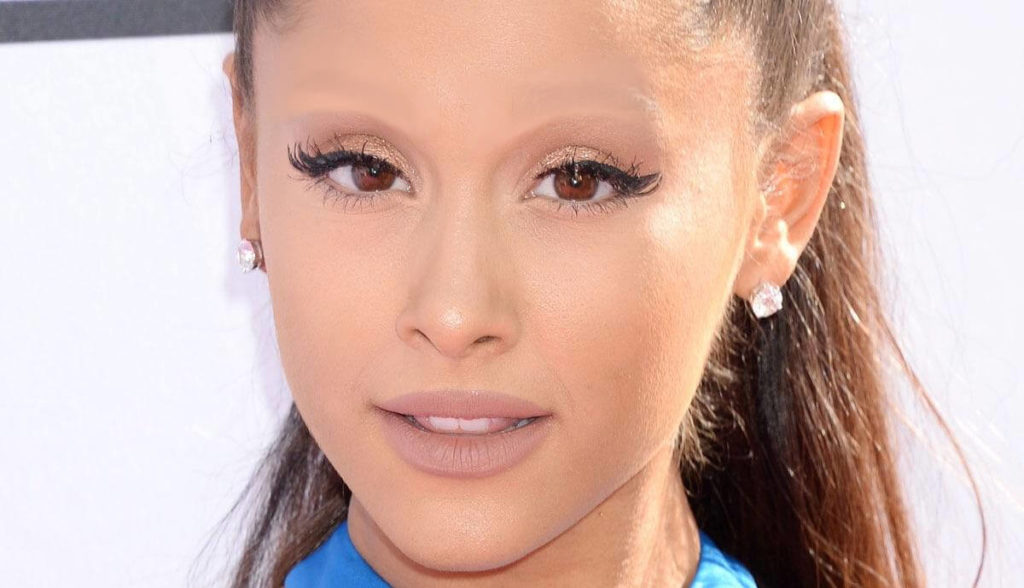 Celebrities Without Eyebrows 2 ariana grande with no eyebrows