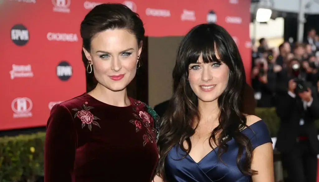 Emily and Zooey Deschanel