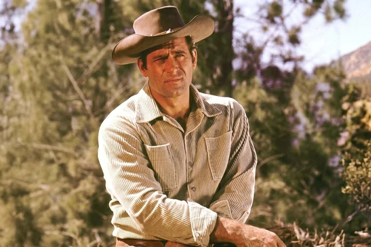 Clint Walker in Cheyenne