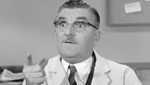 Howard McNear Had a Stroke That Paralyzed Half His Body and The Andy Griffith Show Filmed Around It for Three Years