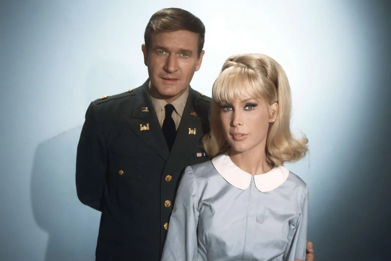 Bill Daily Played America's Favorite Sidekick Twice, in Two Different Decades 1 Bill Daily in I Dream of Jeannie
