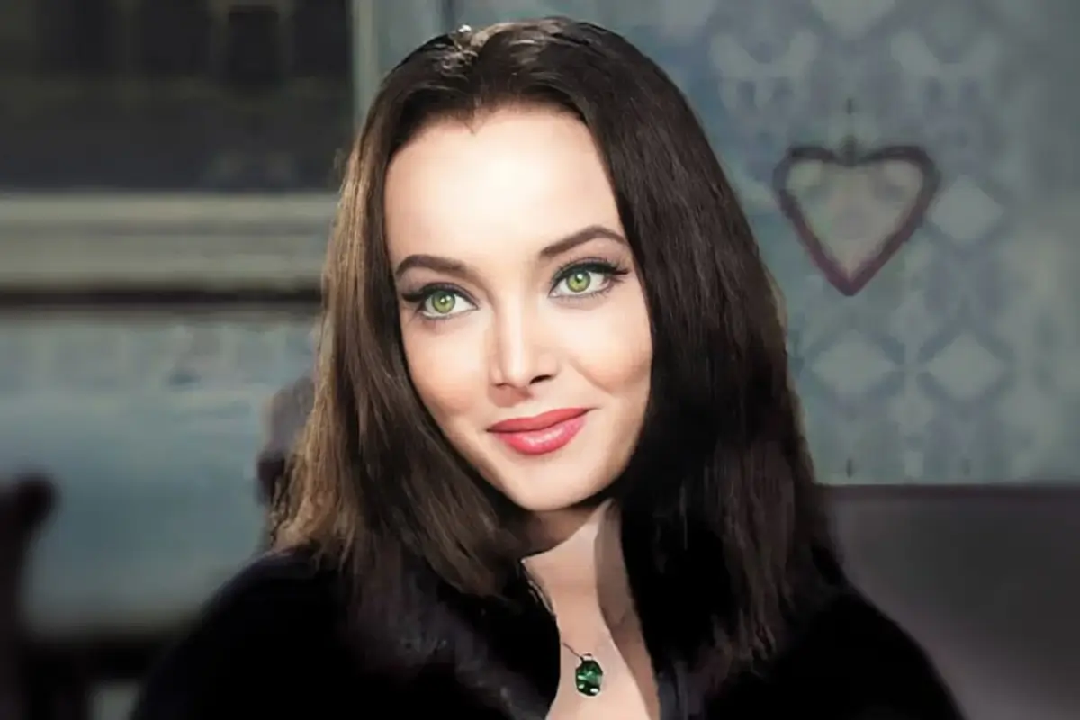 Carolyn Jones