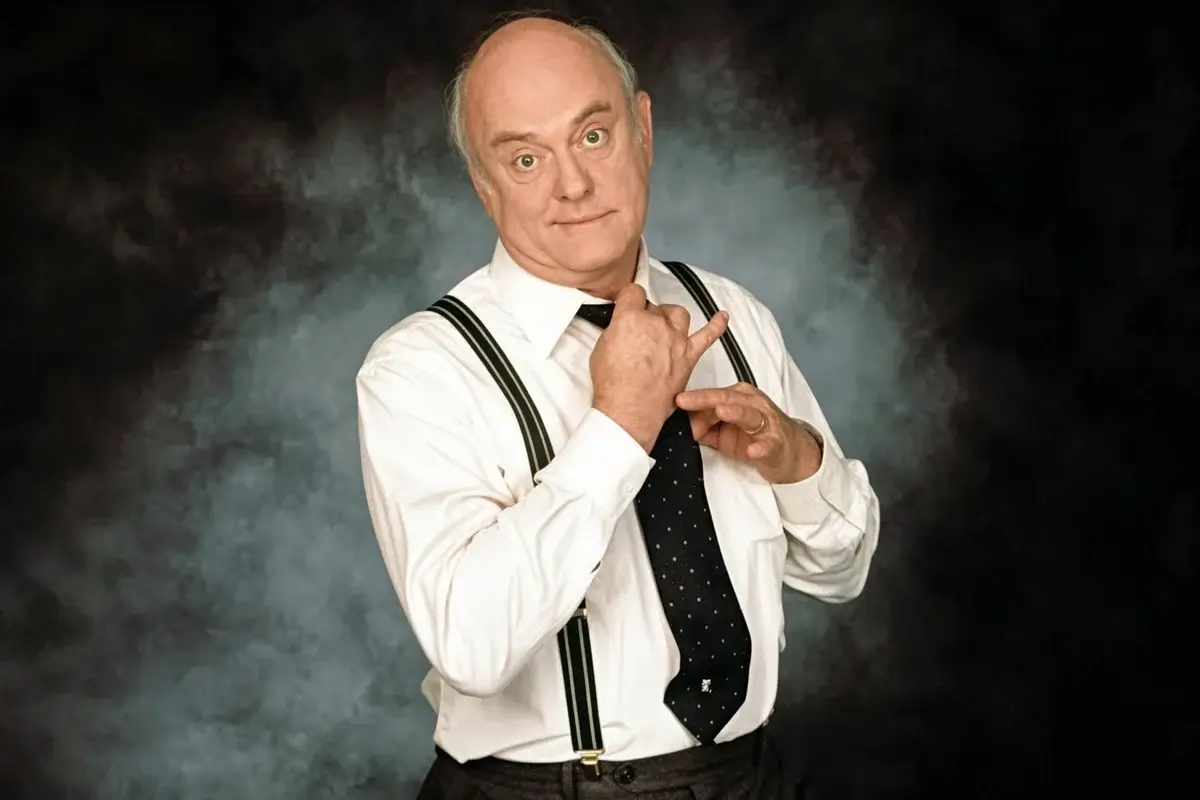 Gordon Jump Played the Maytag Man, Then a Truly Dark Role 1 Gordon Jump